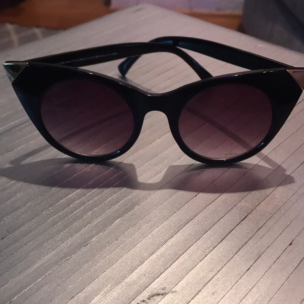 Urban outfitters sunglasses
